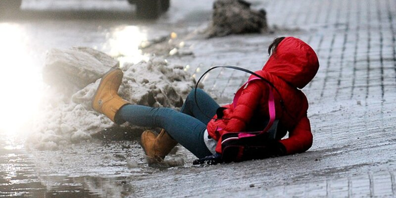 Температурные перепады, делают  прогулки по улицам омска в квэст на выживание.