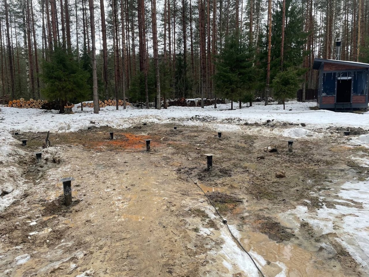 Монтаж винтовых свай 108ммх2500мм в с.п. Громовское Приозерского района Ленинградской области