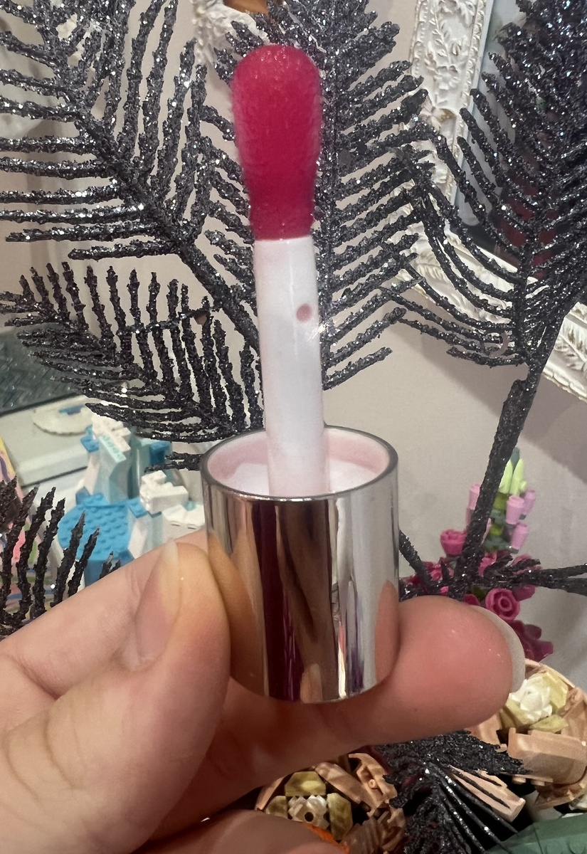 Масло для губ ClARINS  lip comfort oil. Апликатор.