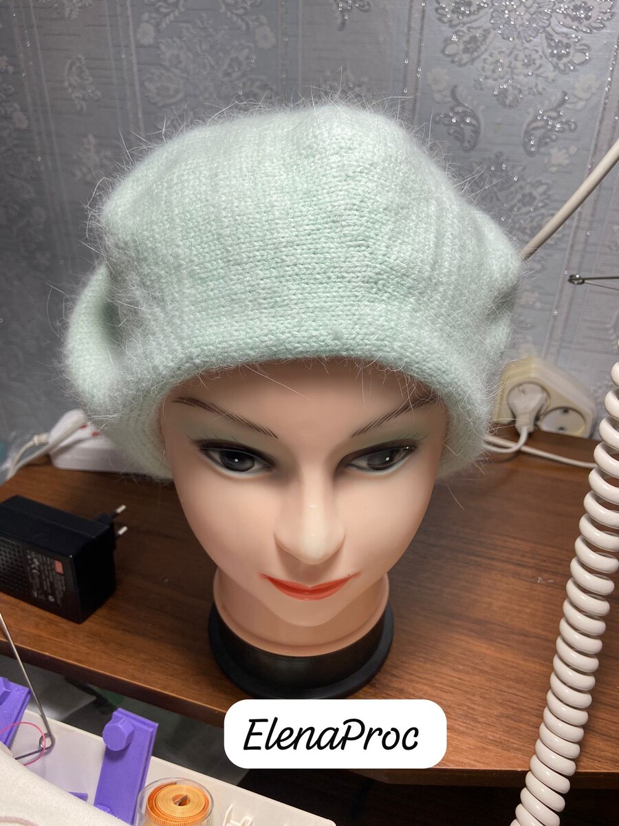 Берет по МК Светланы Фанайловой.