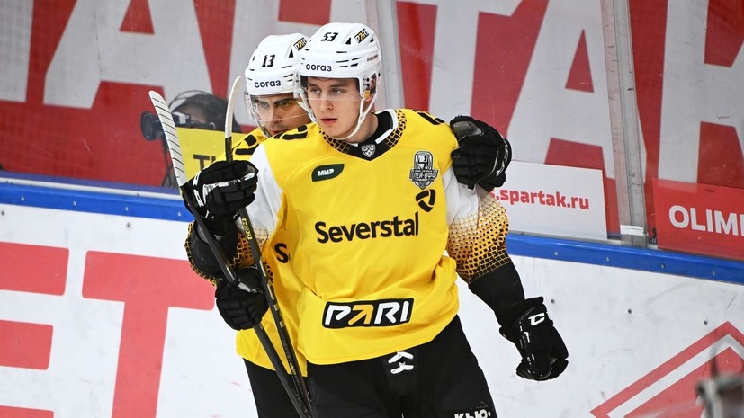     Данил Аймурзин и Кирилл Пилипенко / РИА Новости