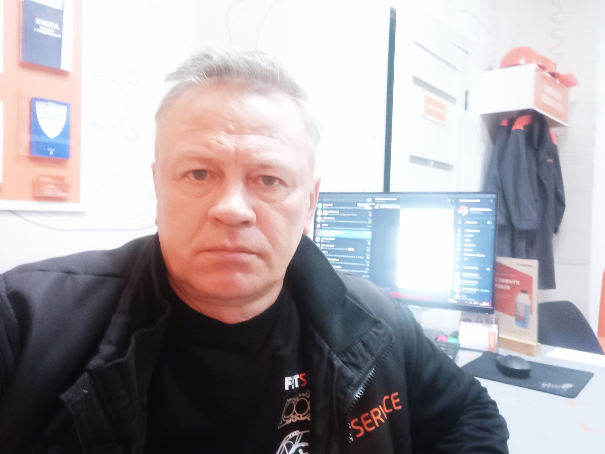 Аффтар на рабочем месте.