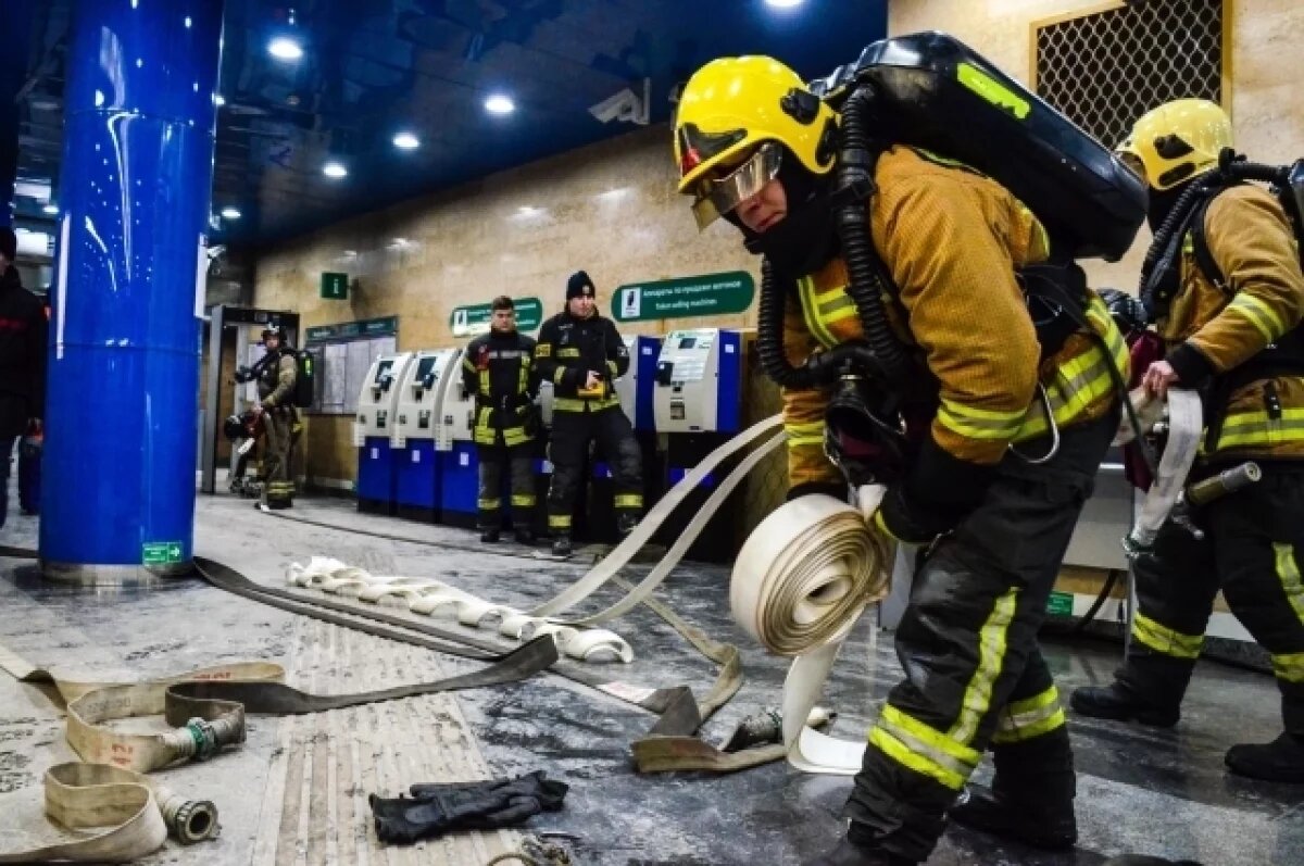   В метро «Дунайская» спасали сотрудников, попавших в вымышленную ловушку
