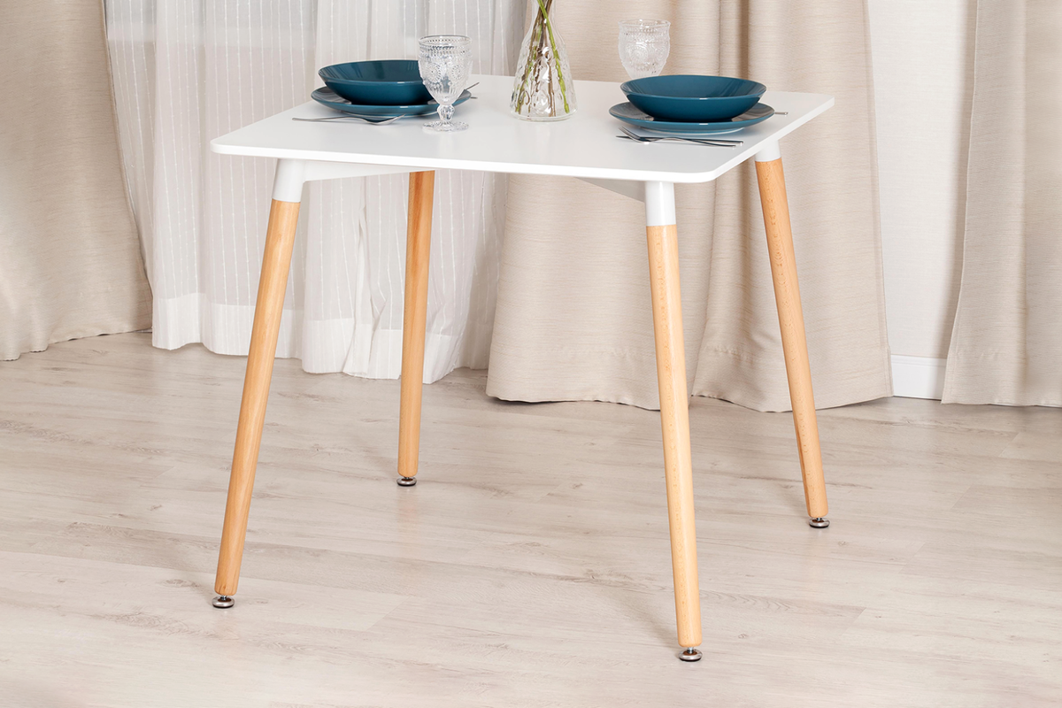 John шириной, глубиной и высотой 80 х 80 х 75 сантиметров — 12 403* рубля.