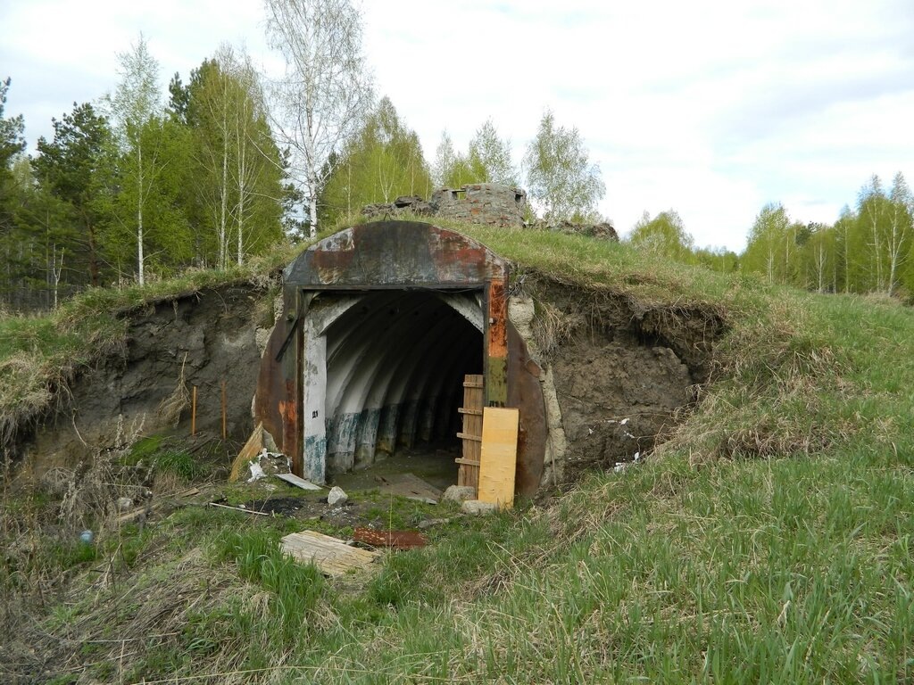 Бывшие позиции ПВО С-200