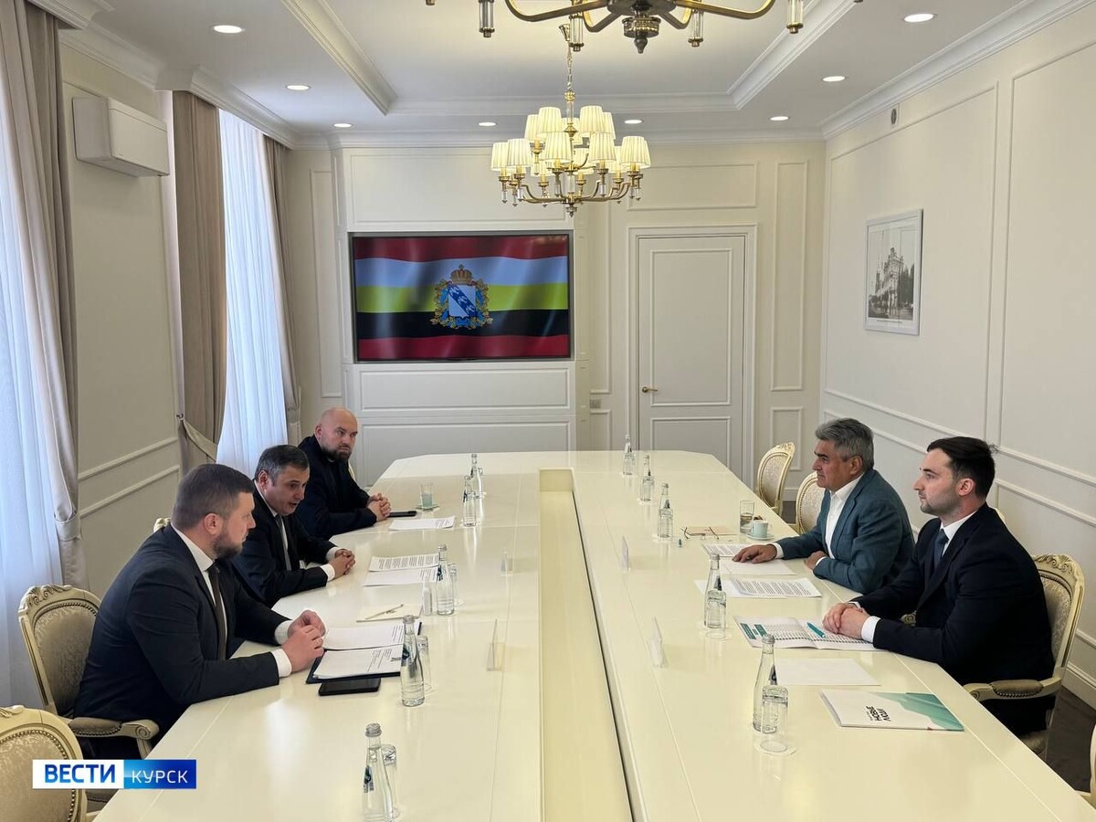    В Курске прошла еще одна рабочая встреча в Доме Советов