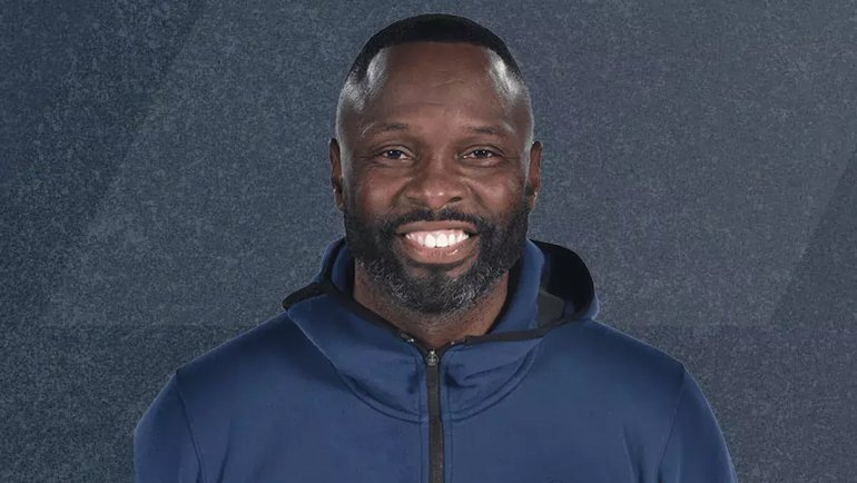    Даррелл Армстронг.БК «Даллас Маверикс»