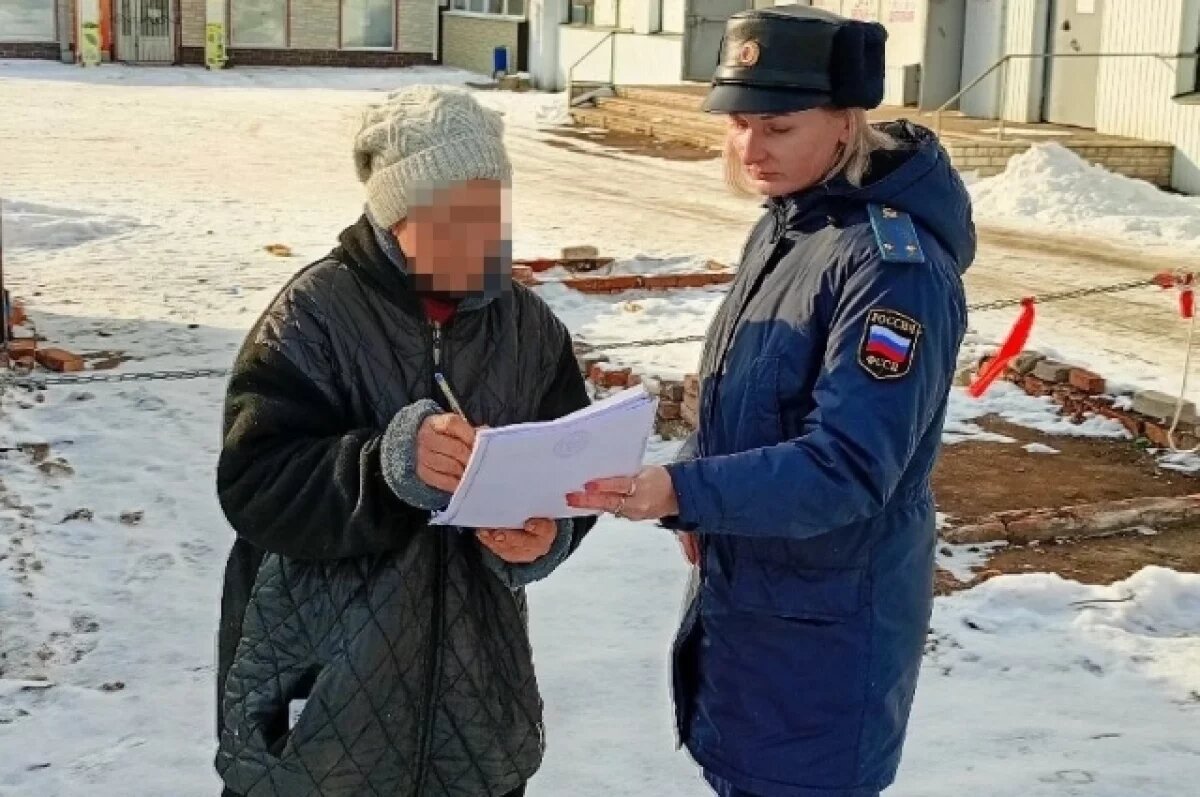    В воронежской Анне коммерсантка демонтировала пожароопасные павильоны