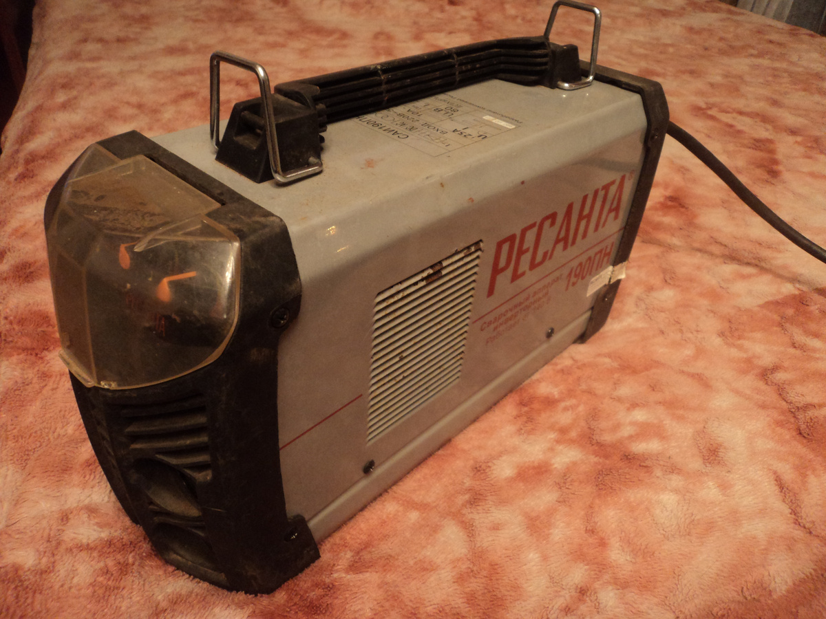 Внешнйи вид аппарата. Фото автора.