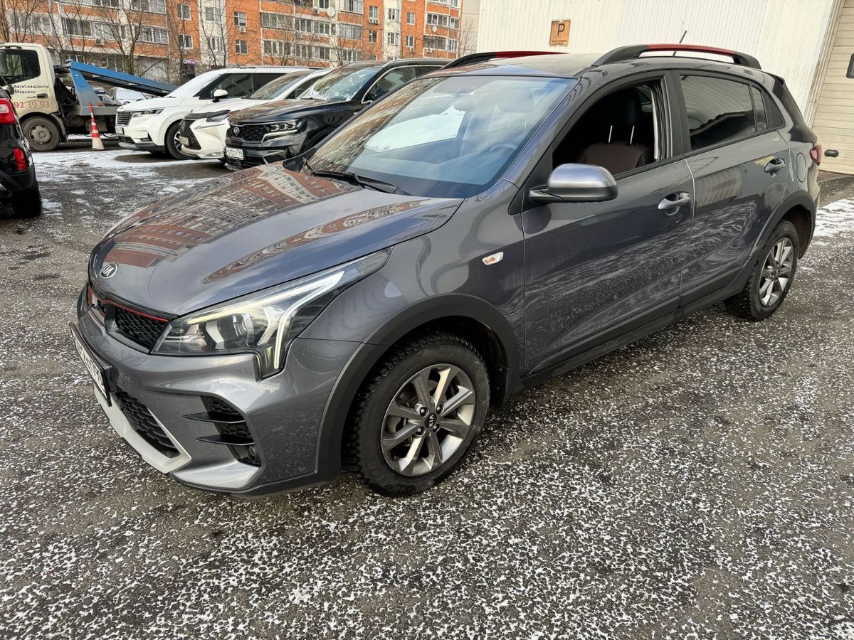  компактный хетчбек 21 ого года выпуска