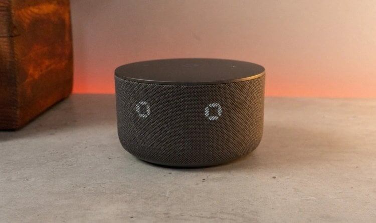    Заставляем Алису откликаться на другое имя. Фото: appleinsider.ru