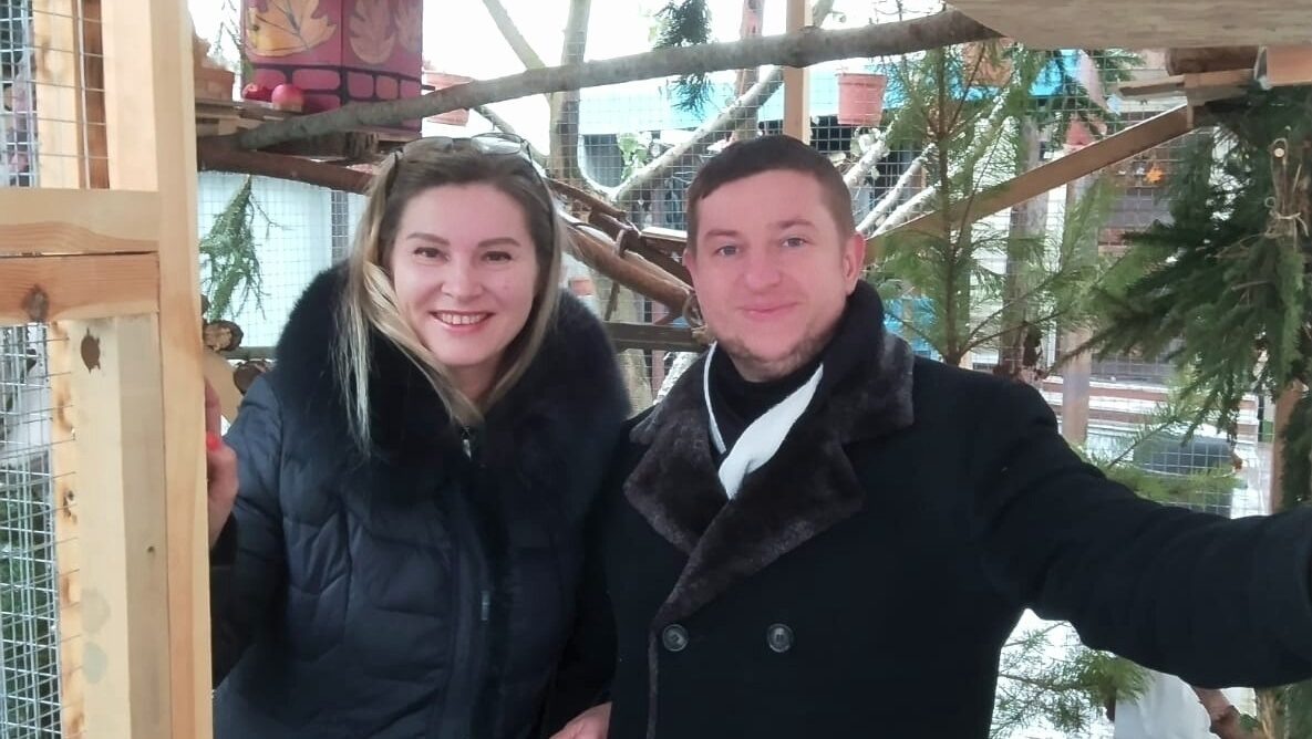    Павел Дударев из «Белкоспаса» и Светлана Вовк, у которой живут белки. Фото: сообщество «Белкоспас» в VK