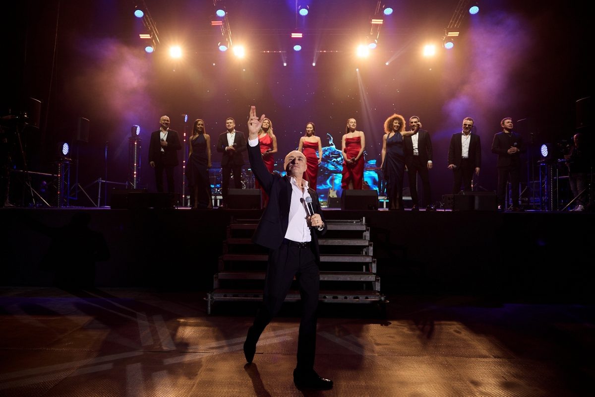    В Нижнем Новгороде в День защитника Отечества пройдет концерт «Хора Турецкого» и «Сопрано Турецкого»