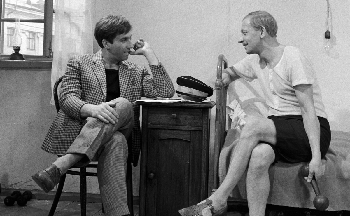 Кадр из советской комедии  Швейцера «Золотой теленок» 