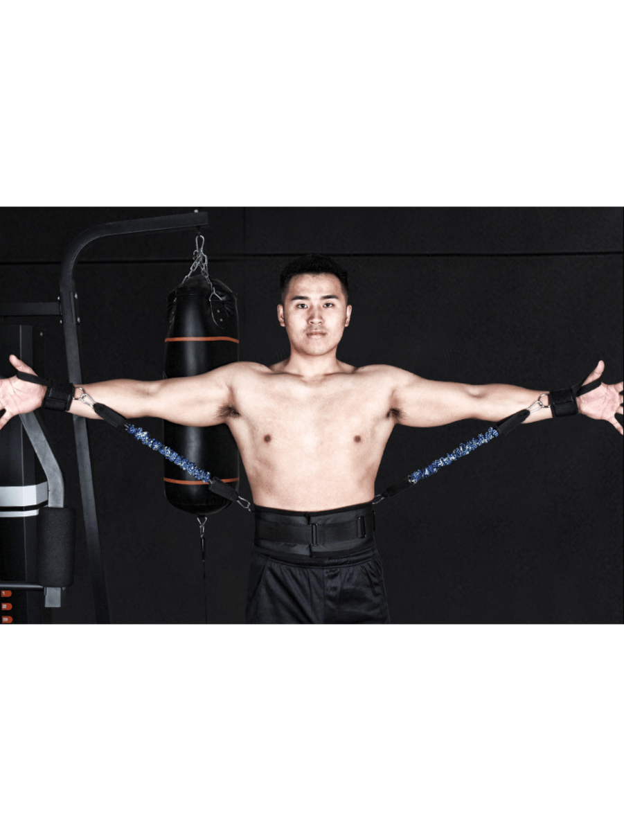 Закрепите ремень липучкой на поясе отрегулировав комфортное Вам натяжение, далее закрепите маленькие эспандеры за кольца ремня для рук и кольца ремня для поясницы, выбрав тем самым комфортное для Вас натяжение. Аналогично нужно сделать с ремнем для ног и скрепить длинные эспандеры с поясным ремнем. Ниже Вы увидите варианты использования данного Комплекта.