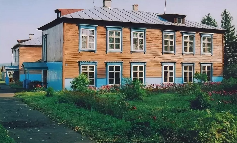 Бахтигильдинская школа, в которой учился А. Г. Артамонов