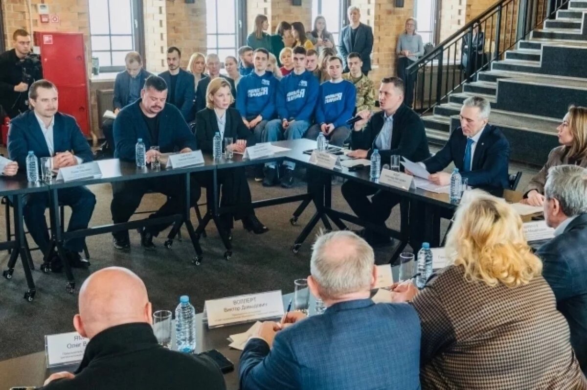    В Тюменской области представили боевой кадровый резерв