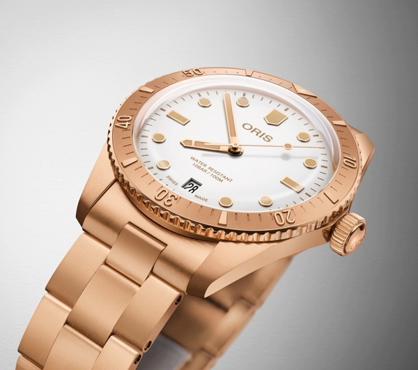 Oris Divers Sixty-Five Cotton Candy — «White Star»