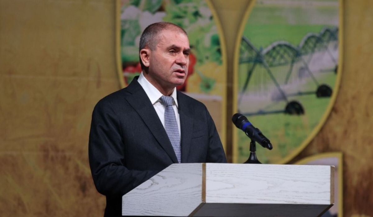     Министр сельского хозяйства и продовольствия Ростовской области Константин Рачаловский. Источник: rg.ru Автор фото: Пресс-служба губернатора Ростовской области