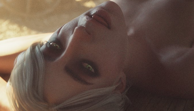 Красивая рабыня