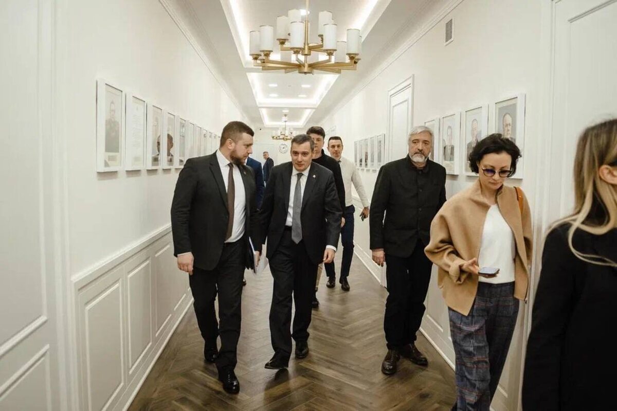    Итоги встречи Александра Хинштейна и главы Россотрудничества Евгения Примакова