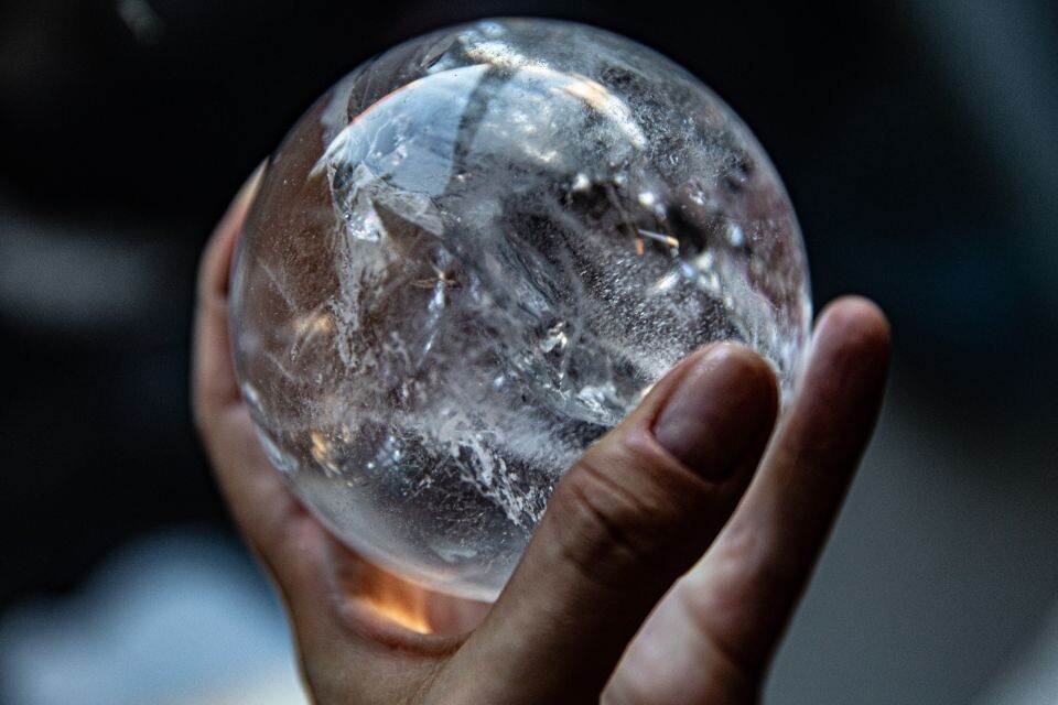    Магия. Гадания. Гадалка. Хрустальный шар.. Источник: Pexels