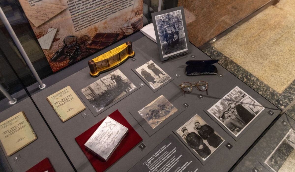     Выставка «Семейные реликвии» в Музее Победы Источник: victorymuseum.ru Автор фото: Пресс-служба Музея Победы