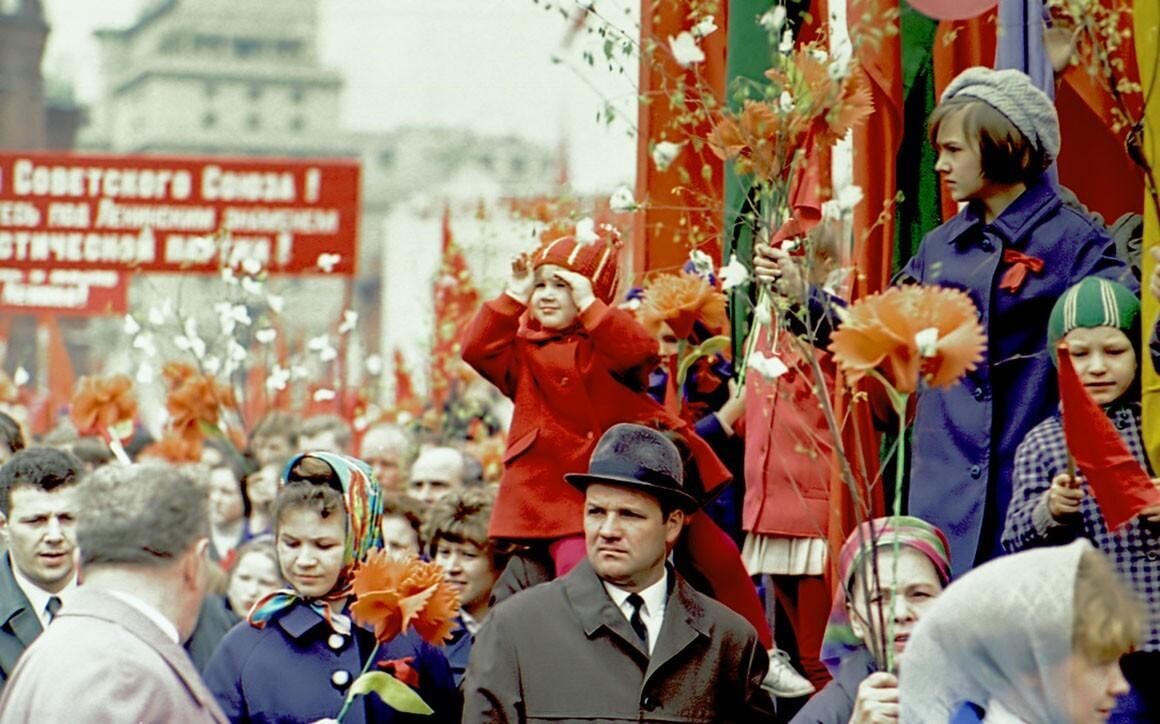 Праздничное фото эпохи СССР