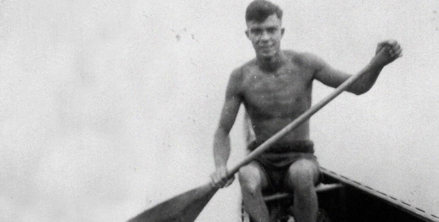 Молодой Эриксон в путешесвие на каноэ