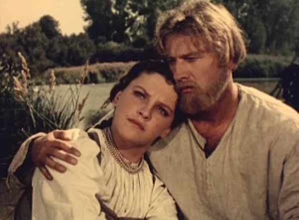   Эльза Леждей и Геннадий Юдин в фильме «Море студеное» (1954, Киностудия им. М. Горького)