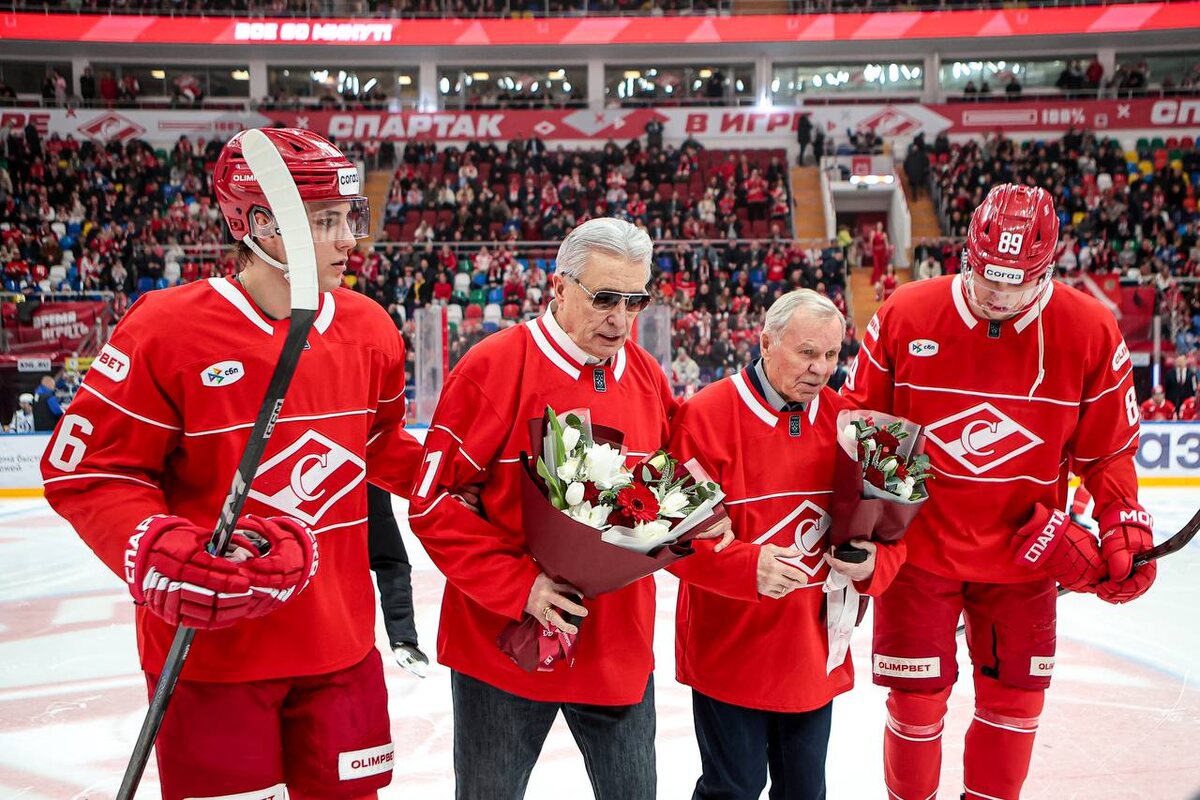 Александр Якушев и Борис Майоров перед матчем "Спартак" - "Динамо".