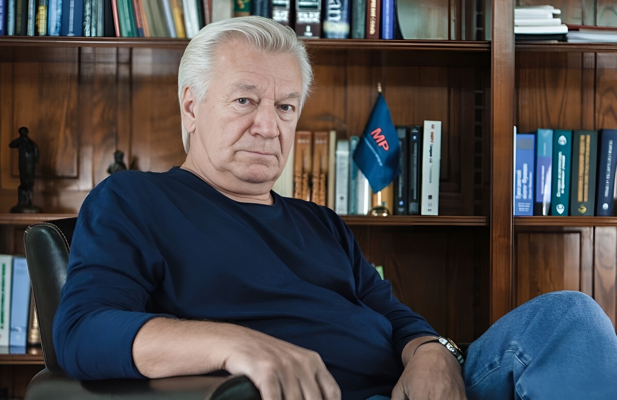 Аристарх Ливанов 