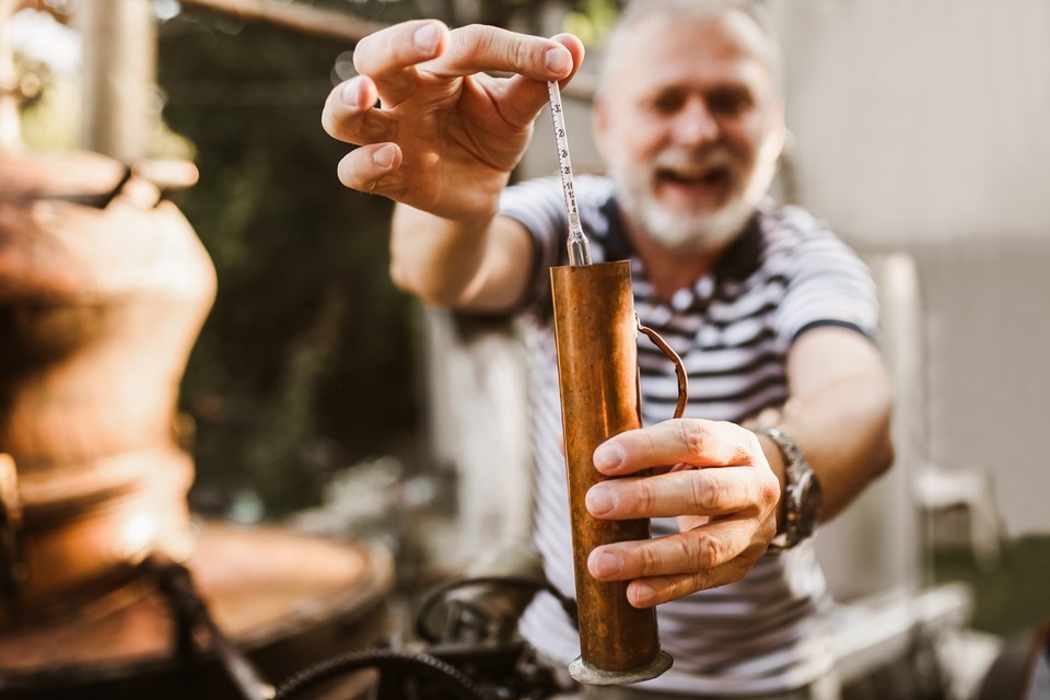    B России упали продажи оборудования для домашнего самогоноварения! Shutterstock