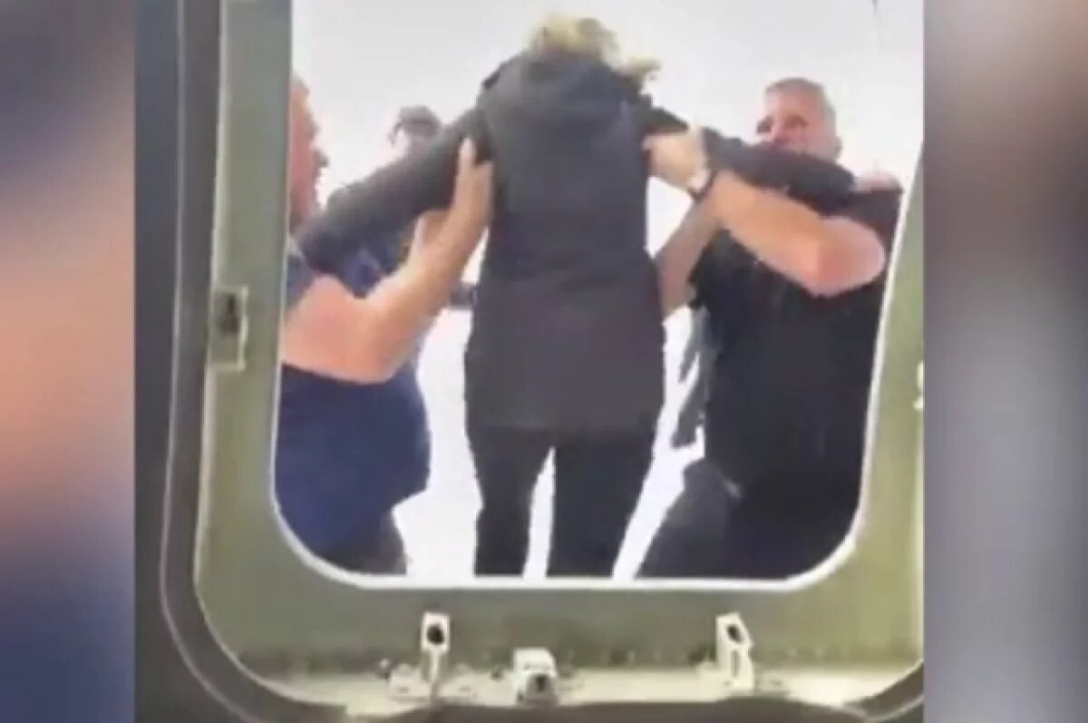    Число пострадавших при крушении самолёта в Торонто увеличилось до 18