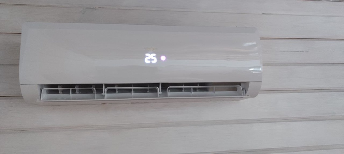 Это все оборудование системы отопления, которое будет находиться внутри дома