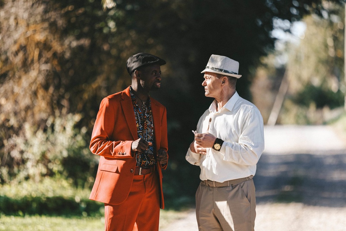 Кадр из сериала "Афродеревня" (2025, комедия, реж. А.Кещян)