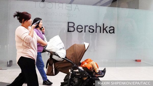     Фото: MAXIM SHIPENKOV/EPA/ТАСС   
 Текст: Ольга Самофалова