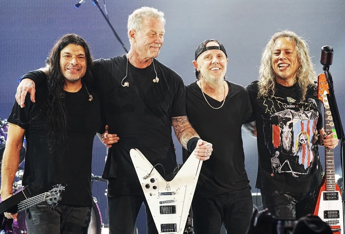 фото: https://www.rollingstone.com/music/music-news/metallica-texas-movie-theater-trailer-1234787875/