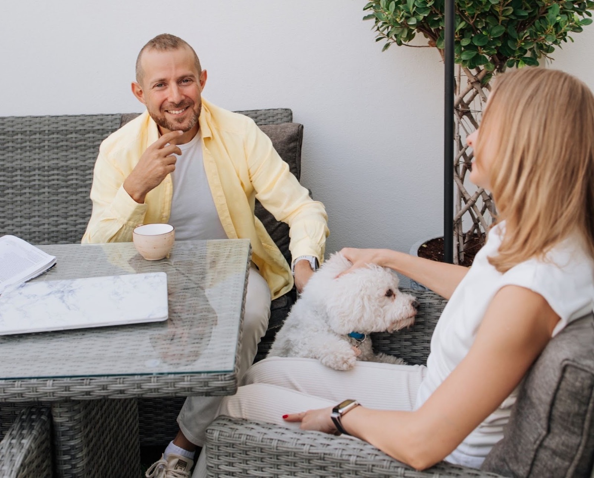 Иногда человек может просто неудачно пошутить в ваш адрес, но если это происходит регулярно, нужно дать отпор. Фото © Игорь Рызов