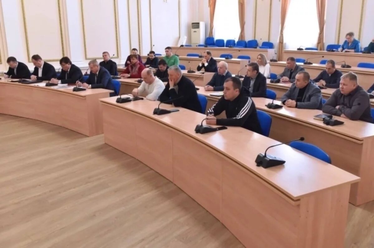    Брянский губернатор провел совещание с руководителями стройорганизаций