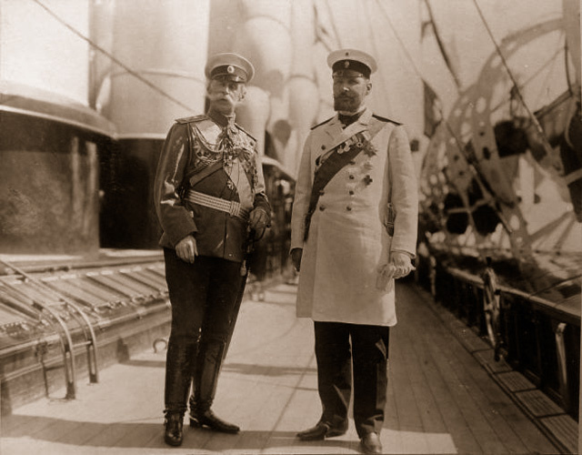 Граф Владимир Борисович Фредерикс (слева) с Петром Столыпиным