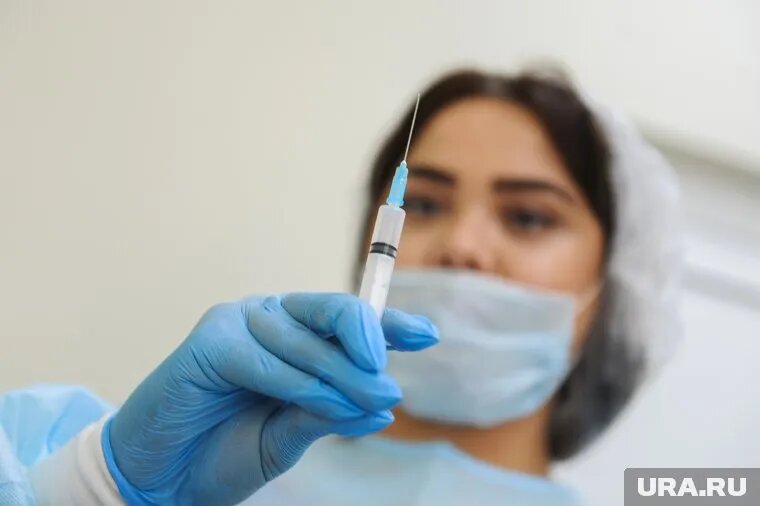 Работодатели нуждаются в медсестрах, но платить им достойные зарплаты не готовы. Фото: Вадим Ахметов © URA.RU