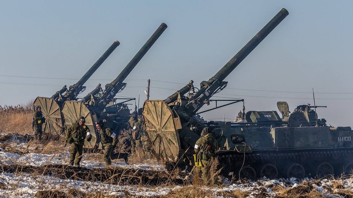 2С4 «Тюльпан» – советский и российский самоходный миномёт калибра 240 мм. Самый мощный миномёт в мире.