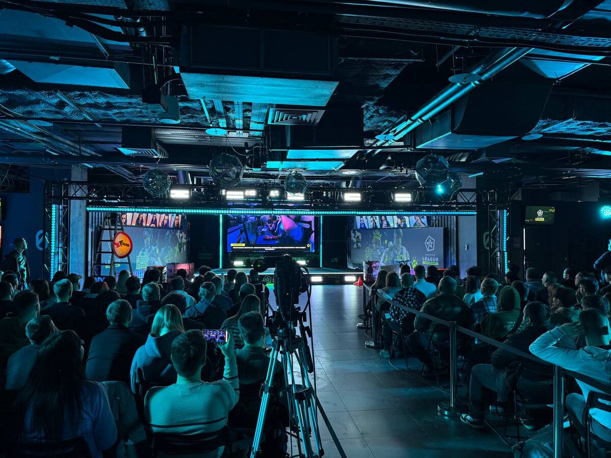 Сцена, на которой транслировались финальные матчи Astrum League Championship 2024