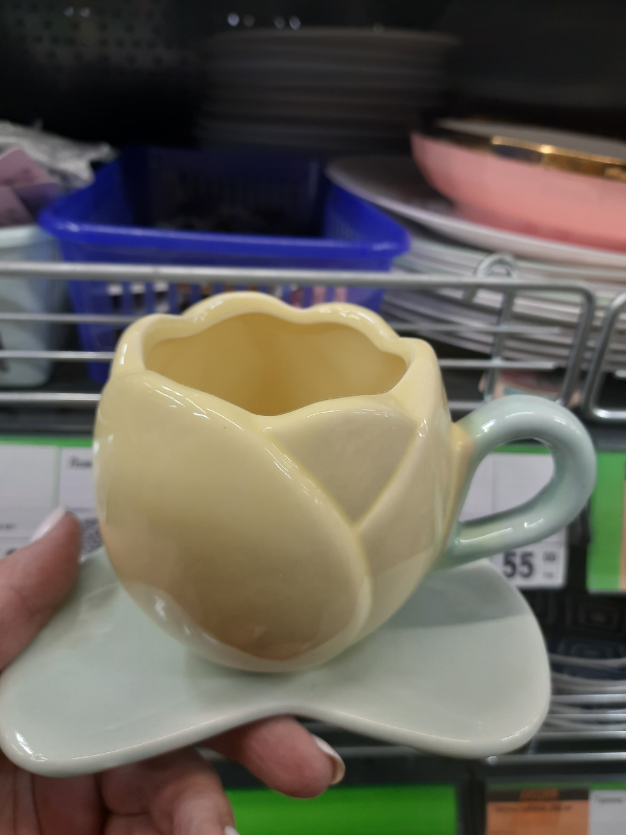 Блюдце и чашка