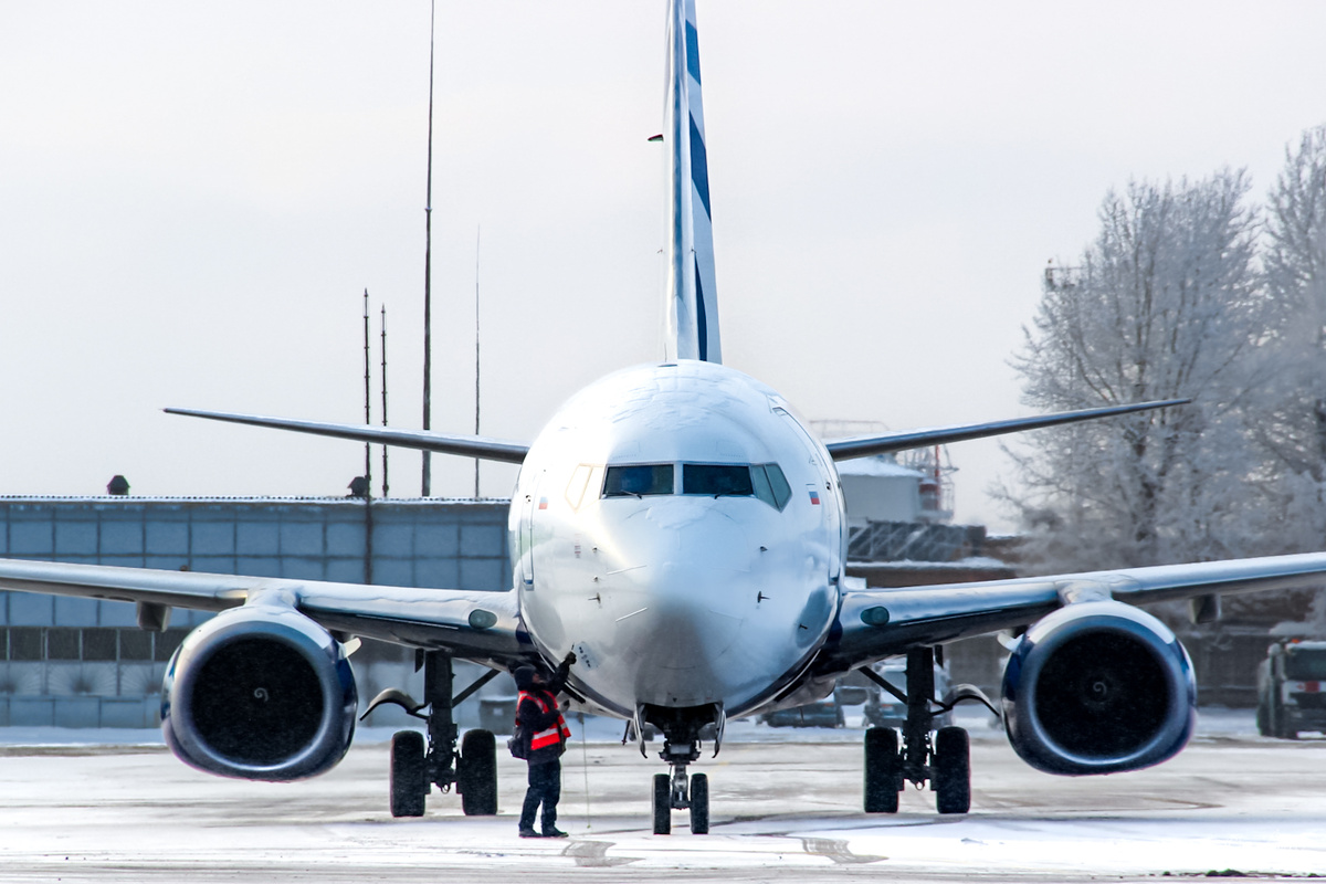 Автор Антон Ломтев