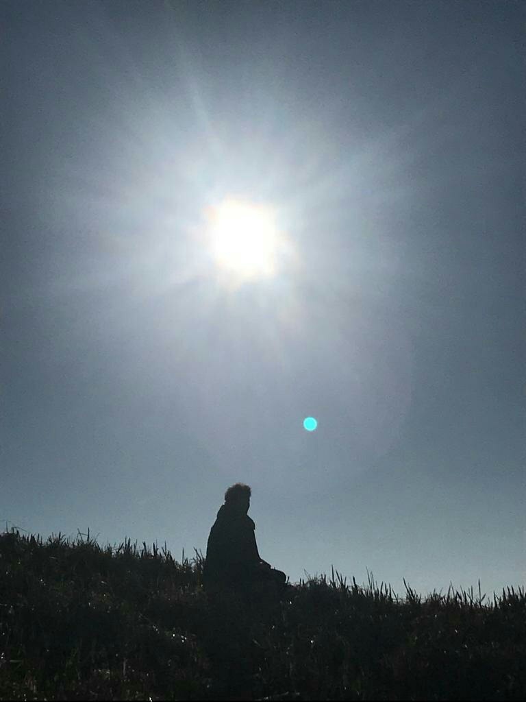 Вот так в 2022 году я ждала самолёт в июне. Дней десять точно. Фото автора.  