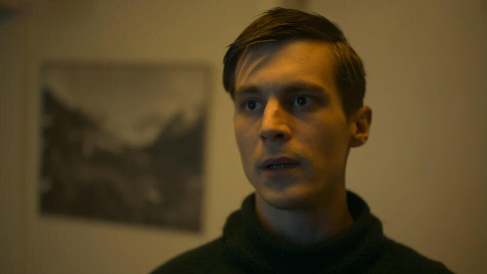 Фото: © Кадр из сериала "Аутсорс", Okko