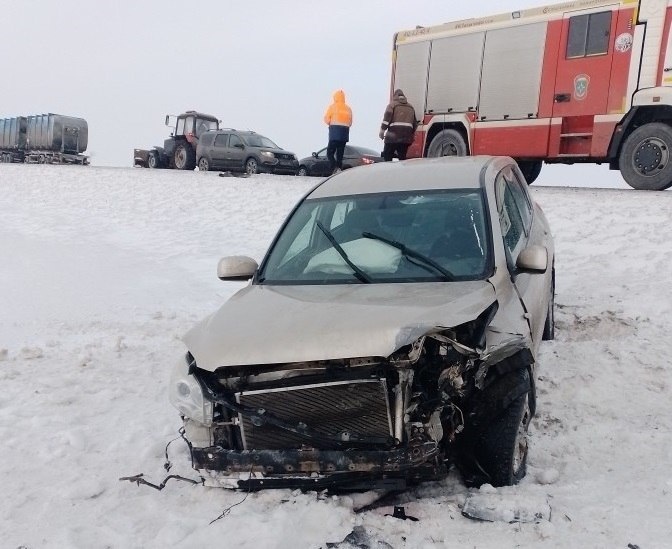    В тройном ДТП под Оренбургом пострадал водитель «Тойоты» Оренбуржье