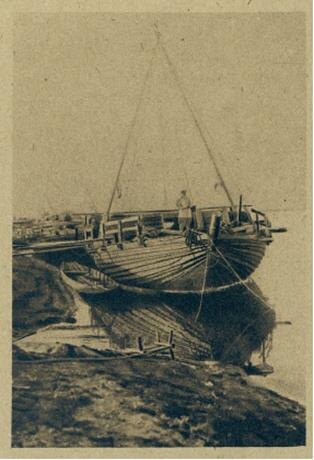 Якутск. Каюки, приготовленные для погрузки рыбачьих артелей [открытка]. — Москва : Художеств.-Производств. комбинат ППЦ НКП, [1934?]. РНБ